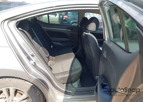 2018 Hyundai Elantra Value Edition из США, поврежденный, VIN 5NPD84LFXJH343940